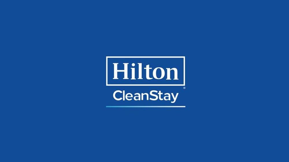 Hotel Embassy Tysons Corner