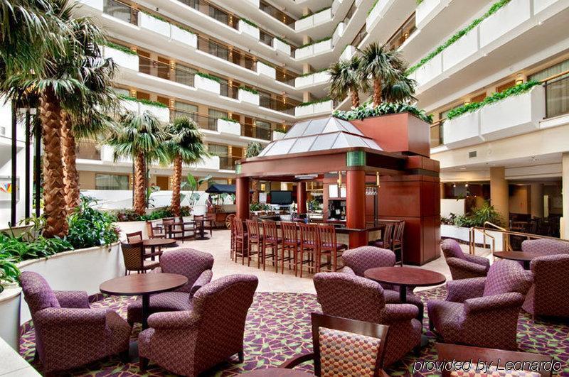 Embassy Hotel 4*