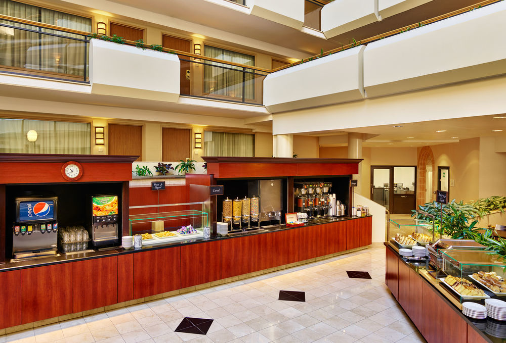 Embassy Hotel 4*